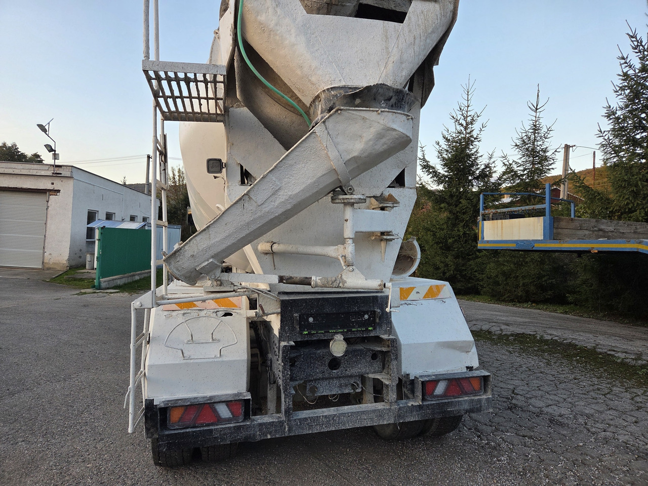 IVECO EURO TRAKKER MP340E35HB 8x4 MIX (chassis ) - Betonvedējs: foto 5 IVECO EURO TRAKKER MP340E35HB 8x4 MIX (chassis ) - Betonvedējs: foto 5