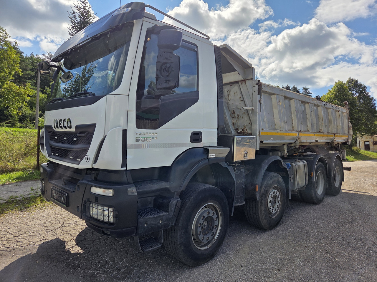 IVECO TRAKKER 500 8x4 EURO6 Bordmatik - Kravas automašīna pašizgāzējs: foto 1 IVECO TRAKKER 500 8x4 EURO6 Bordmatik - Kravas automašīna pašizgāzējs: foto 1