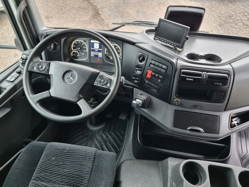 Mercedes-Benz MERCEDES ATEGO 1323 4x4 chassis - Šasija kravas automašīna: foto 4 Mercedes-Benz MERCEDES ATEGO 1323 4x4 chassis - Šasija kravas automašīna: foto 4