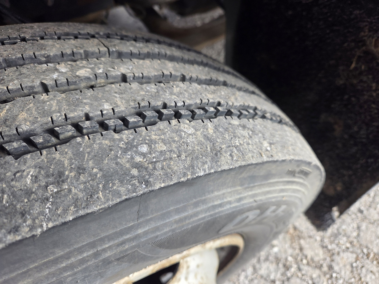 Autocisterna pārvadāšana degvielas RENAULT MIDLUM 180.10 diesel tanker + dispensing + print: foto 11 Autocisterna pārvadāšana degvielas RENAULT MIDLUM 180.10 diesel tanker + dispensing + print: foto 11