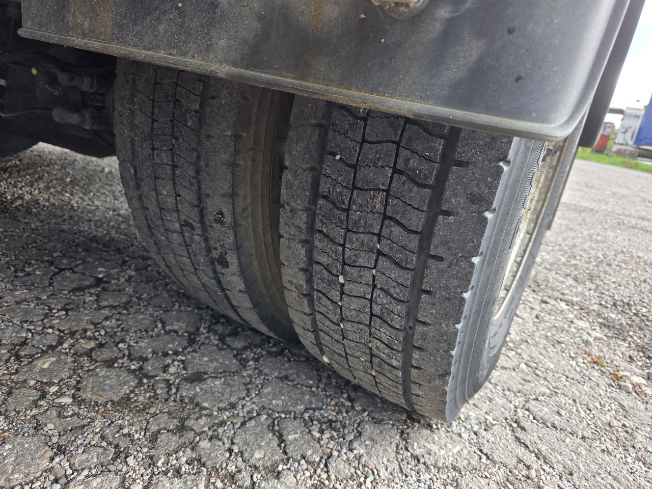 Autocisterna pārvadāšana degvielas RENAULT MIDLUM 180.10 diesel tanker + dispensing + print: foto 12 Autocisterna pārvadāšana degvielas RENAULT MIDLUM 180.10 diesel tanker + dispensing + print: foto 12