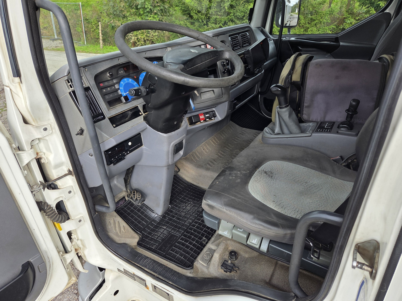 Autocisterna pārvadāšana degvielas RENAULT MIDLUM 180.10 diesel tanker + dispensing + print: foto 7 Autocisterna pārvadāšana degvielas RENAULT MIDLUM 180.10 diesel tanker + dispensing + print: foto 7