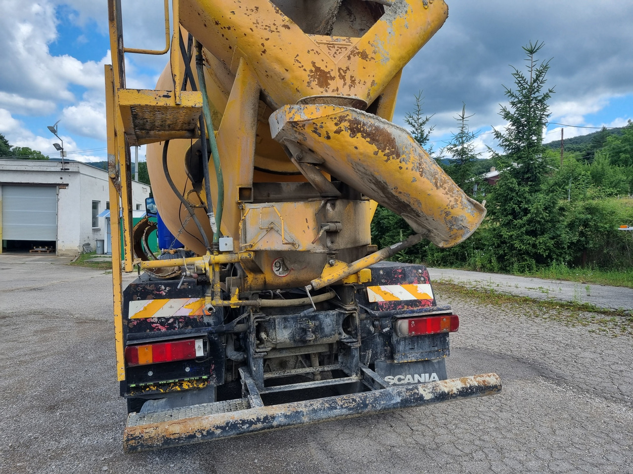 SCANIA R 124 CB8X4HZ 360 mixer - Betonvedējs: foto 5 SCANIA R 124 CB8X4HZ 360 mixer - Betonvedējs: foto 5