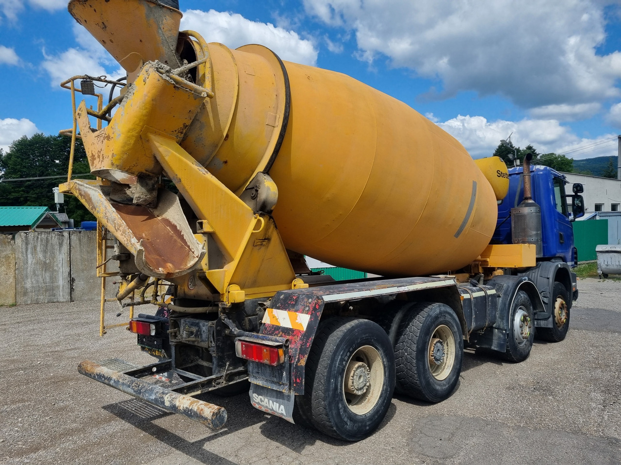 SCANIA R 124 CB8X4HZ 360 mixer - Betonvedējs: foto 4 SCANIA R 124 CB8X4HZ 360 mixer - Betonvedējs: foto 4
