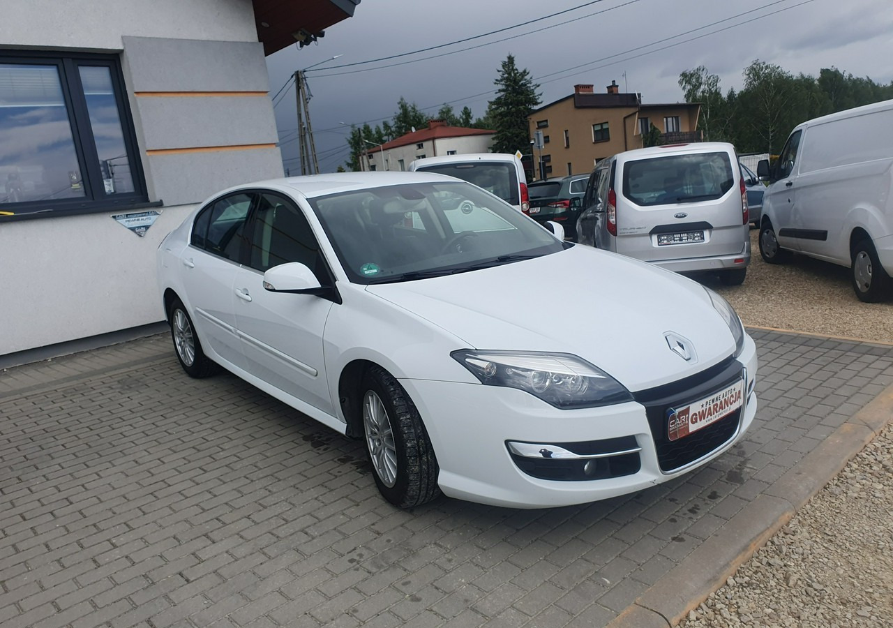 Renault Laguna III niski przebieg * zadbana * - Hečbeks: foto 3 Renault Laguna III niski przebieg * zadbana * - Hečbeks: foto 3