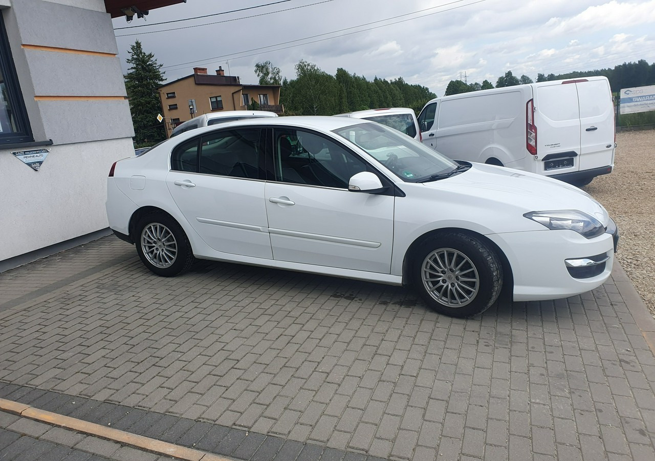 Renault Laguna III niski przebieg * zadbana * - Hečbeks: foto 4 Renault Laguna III niski przebieg * zadbana * - Hečbeks: foto 4