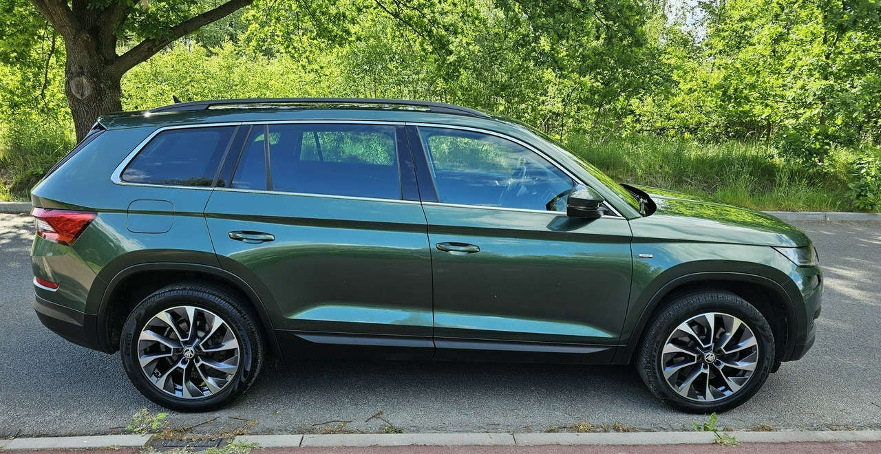 Skoda Kodiaq Skoda Kodiaq Skoda Kodiaq 2.0 4x4 Wersja Drive na 125 lecie - SUV: foto 3 Skoda Kodiaq Skoda Kodiaq Skoda Kodiaq 2.0 4x4 Wersja Drive na 125 lecie - SUV: foto 3