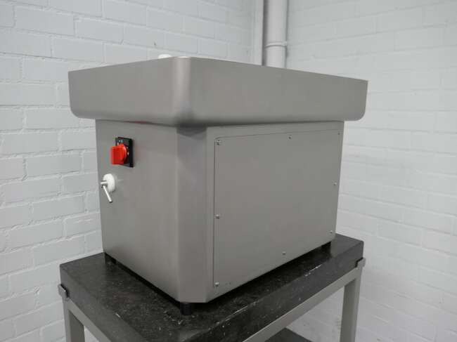 Freund / Ifooma grinder TG105 - Pārtikas iekārta: foto 3 Freund / Ifooma grinder TG105 - Pārtikas iekārta: foto 3