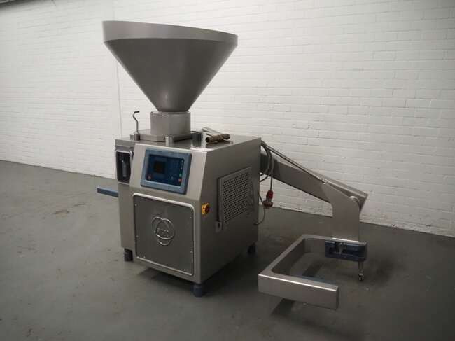 Risco vacuum filler RS605 - Pārtikas iekārta: foto 2 Risco vacuum filler RS605 - Pārtikas iekārta: foto 2