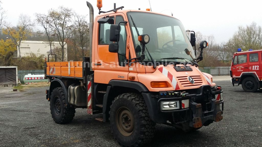 Unimog U 300 Kipper Zugmaschine Kommunalhydraulik U 500 400 U 300 Kipper Zugmaschine Kommunalhydraulik U 500 400 - Komunālā/ Specializētā tehnika: foto 1 Unimog U 300 Kipper Zugmaschine Kommunalhydraulik U 500 400 U 300 Kipper Zugmaschine Kommunalhydraulik U 500 400 - Komunālā/ Specializētā tehnika: foto 1