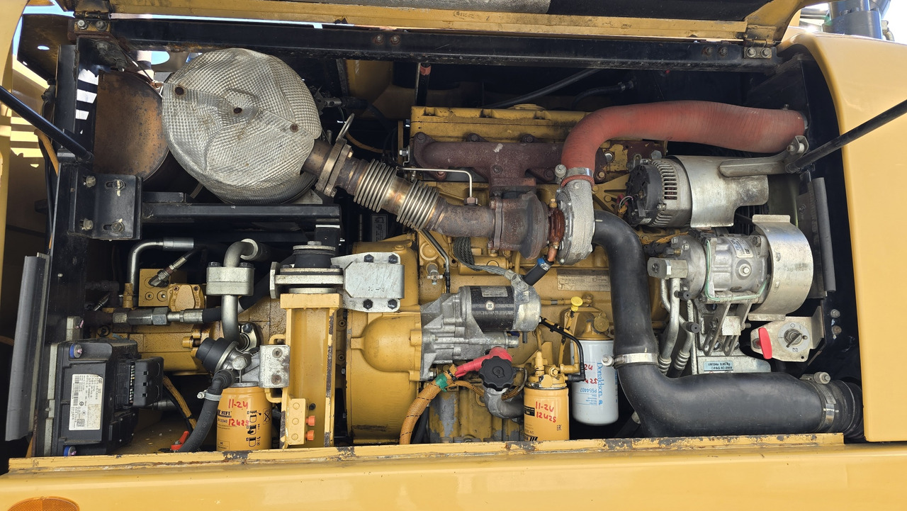 CATERPILLAR M313D - Riteņu ekskavators: foto 5 CATERPILLAR M313D - Riteņu ekskavators: foto 5