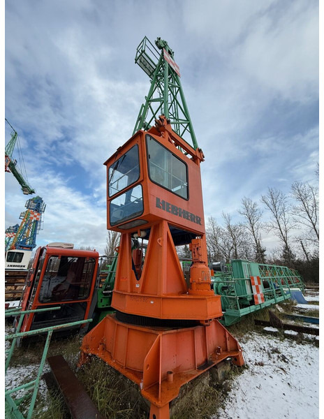 Liebherr 112EC-H8/120 1993yom x3 units - Torņa celtnis: foto 3 Liebherr 112EC-H8/120 1993yom x3 units - Torņa celtnis: foto 3