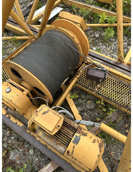 Liebherr 140EC-H10 - Torņa celtnis: foto 4 Liebherr 140EC-H10 - Torņa celtnis: foto 4