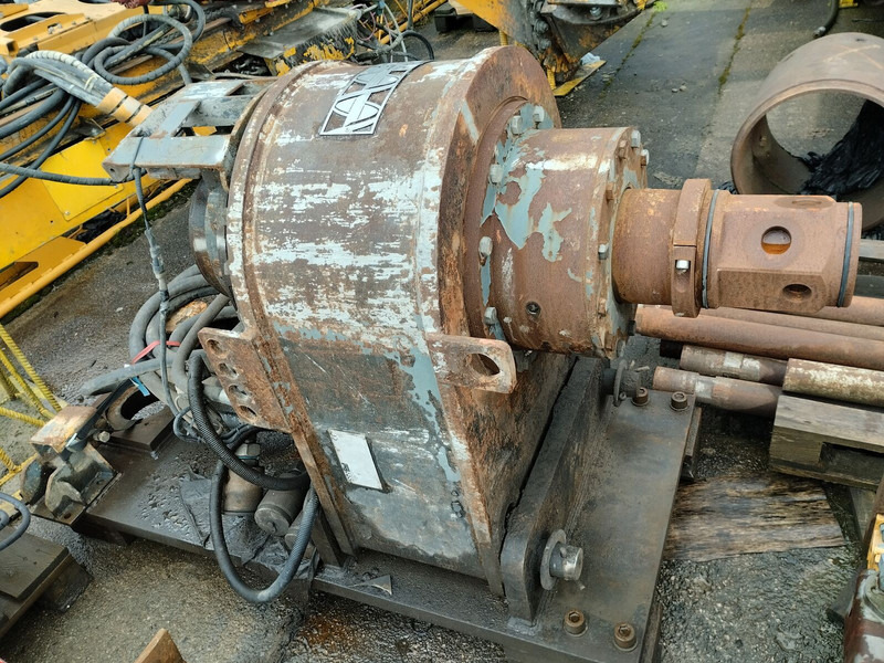 Zeppelin RG15T UM.50 + drill STDS AD3500 - Urbšanas mašīna: foto 4 Zeppelin RG15T UM.50 + drill STDS AD3500 - Urbšanas mašīna: foto 4