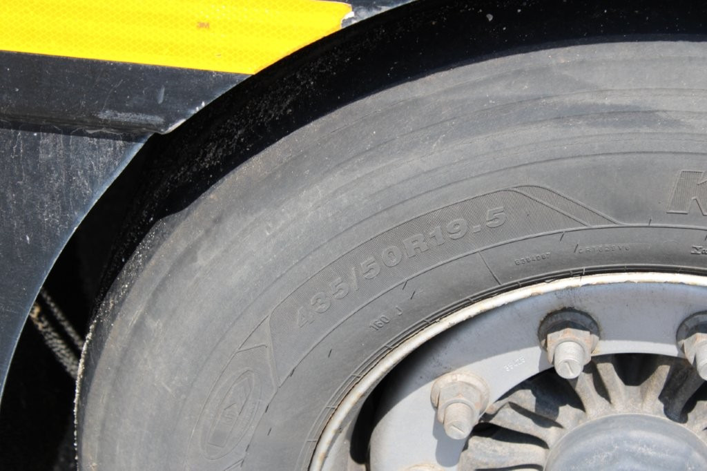 Bortu puspiekabe/ Platforma FAYMONVILLE MAX TRAILER MAX 200, ZVEDACÍ, ŘÍZENÁ NÁPRAVA: foto 19