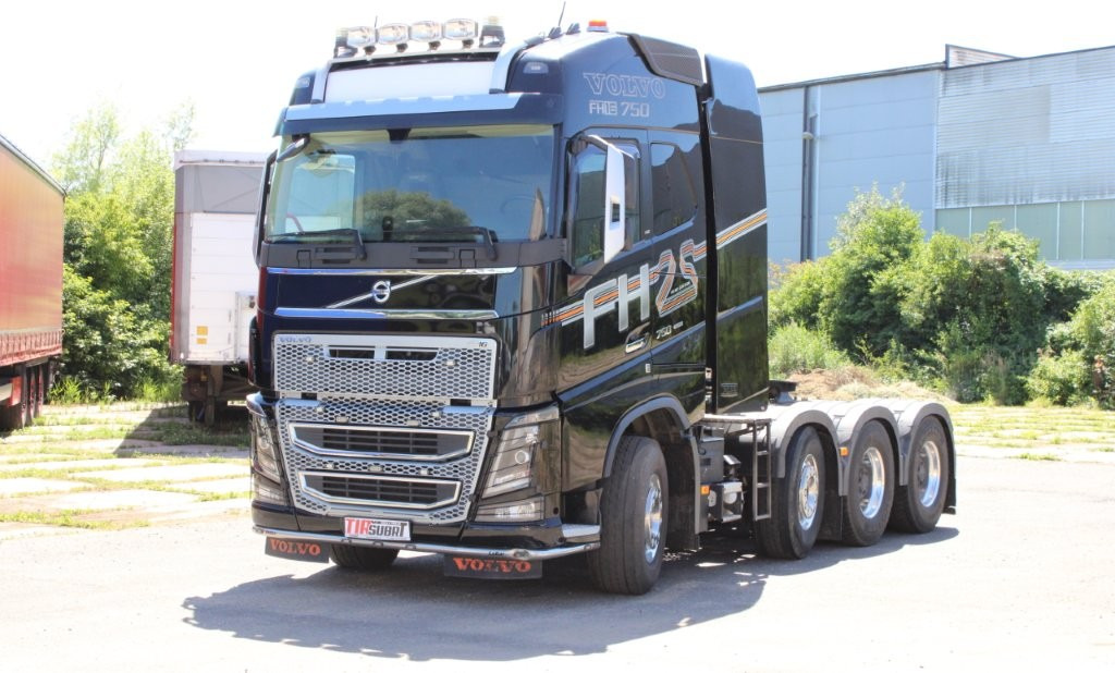 Volvo FH16 750 EURO 6, RETARDER, HYDRAULIKA - Vilcējs: foto 2 Volvo FH16 750 EURO 6, RETARDER, HYDRAULIKA - Vilcējs: foto 2