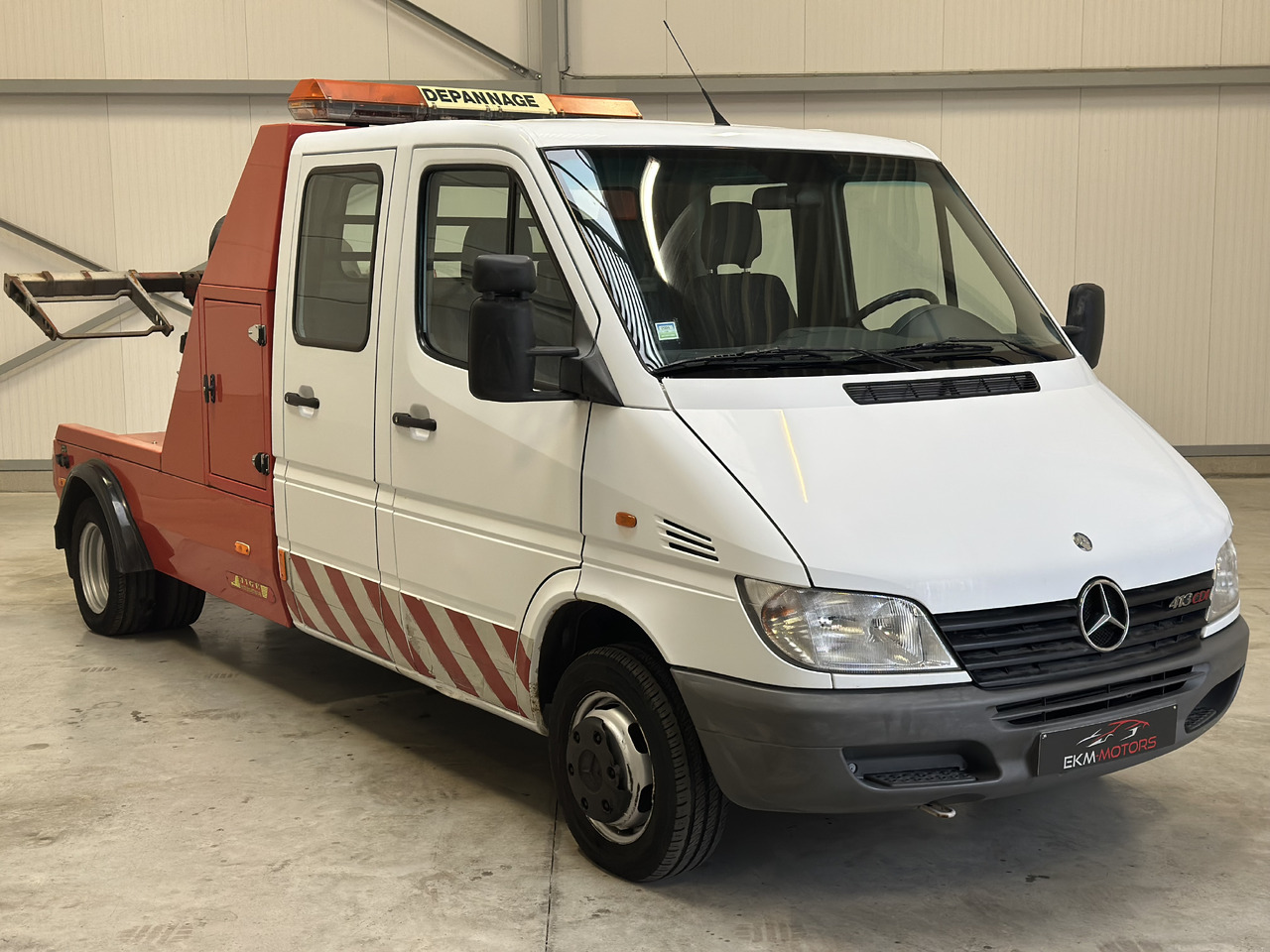 Mersedes Sprinter 413 - Auto evakuators: foto 3 Mersedes Sprinter 413 - Auto evakuators: foto 3