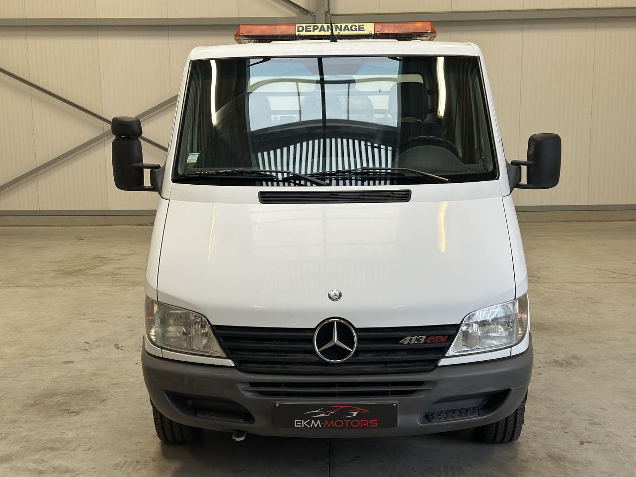 Mersedes Sprinter 413 - Auto evakuators: foto 2 Mersedes Sprinter 413 - Auto evakuators: foto 2
