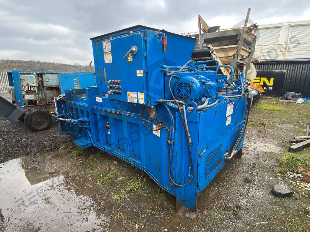 Marathon Gemini Baler - Celtniecības tehnika: foto 5 Marathon Gemini Baler - Celtniecības tehnika: foto 5