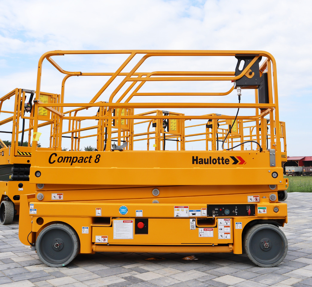 HAULOTTE Compact 8 - Šķērveida pacēlājs: foto 3 HAULOTTE Compact 8 - Šķērveida pacēlājs: foto 3