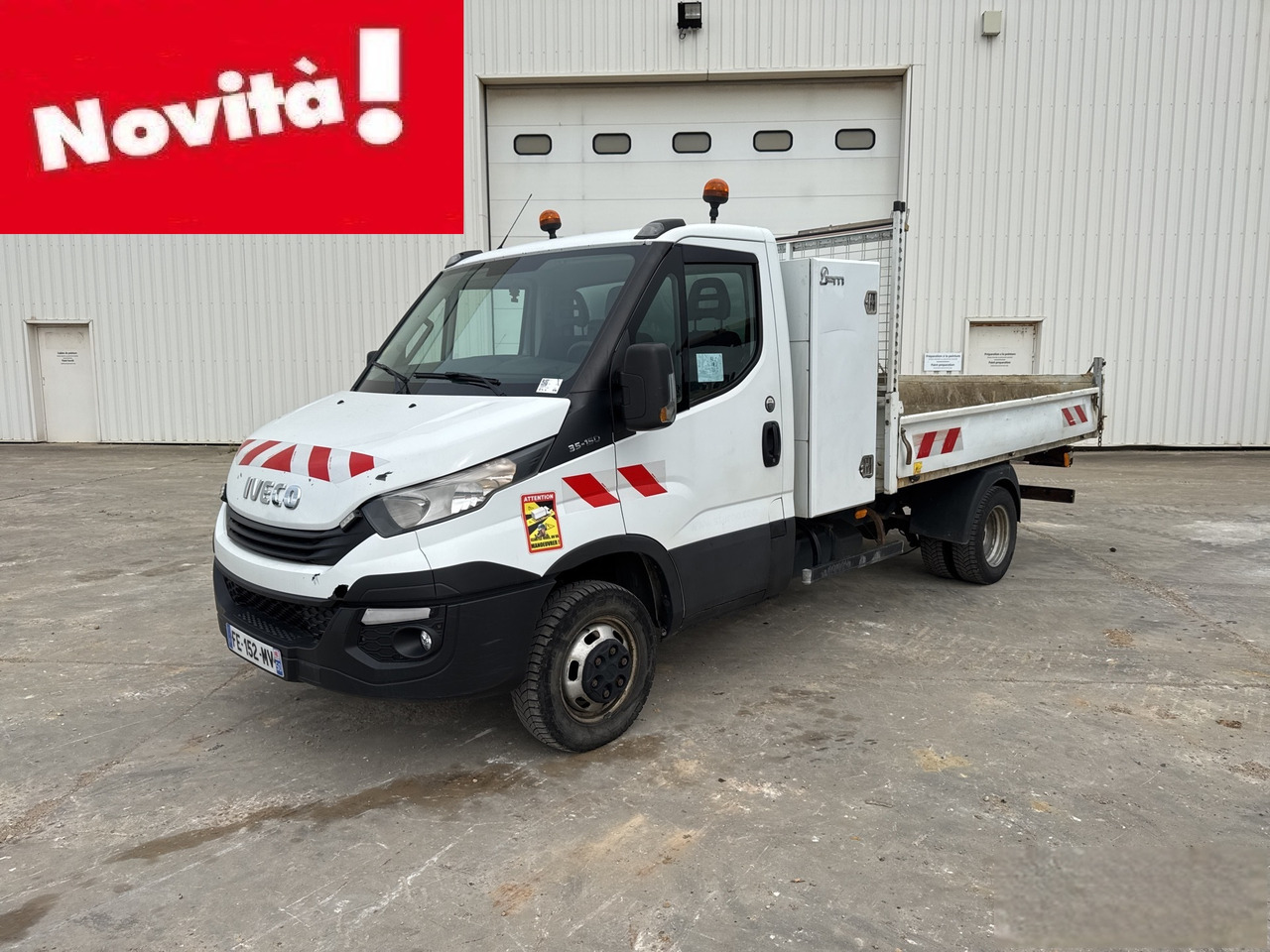 IVECO DAILY 35-150 - Komercauto pašizgāzējs: foto 1 IVECO DAILY 35-150 - Komercauto pašizgāzējs: foto 1