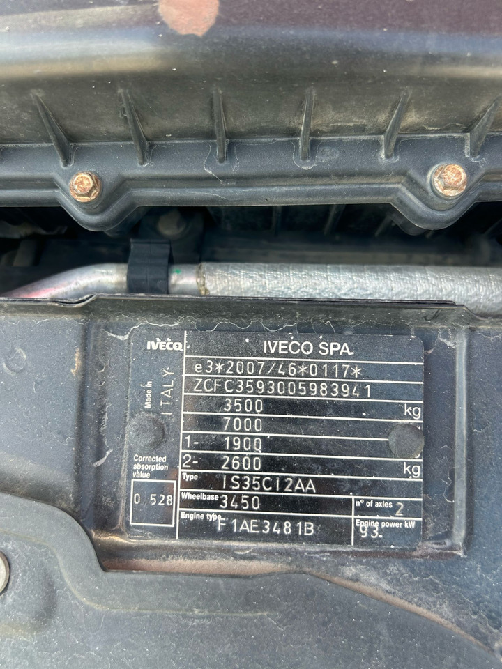 IVECO DAILY 35C13 - Komercauto pašizgāzējs, Kravas-pasažieru furgons: foto 2 IVECO DAILY 35C13 - Komercauto pašizgāzējs, Kravas-pasažieru furgons: foto 2