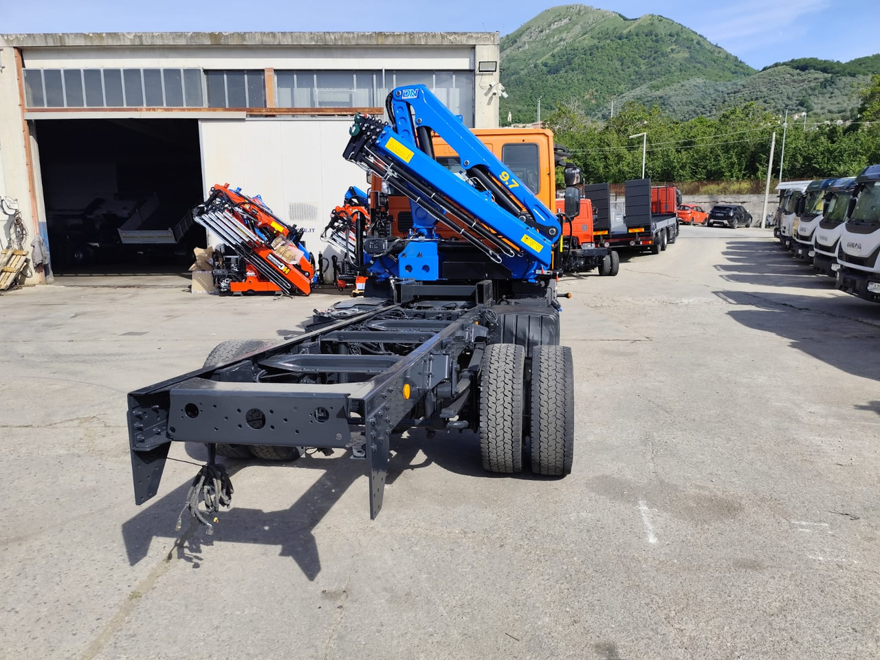 Kravas auto ar manipulatoru IVECO EUROCARGO 120-90L: foto 22