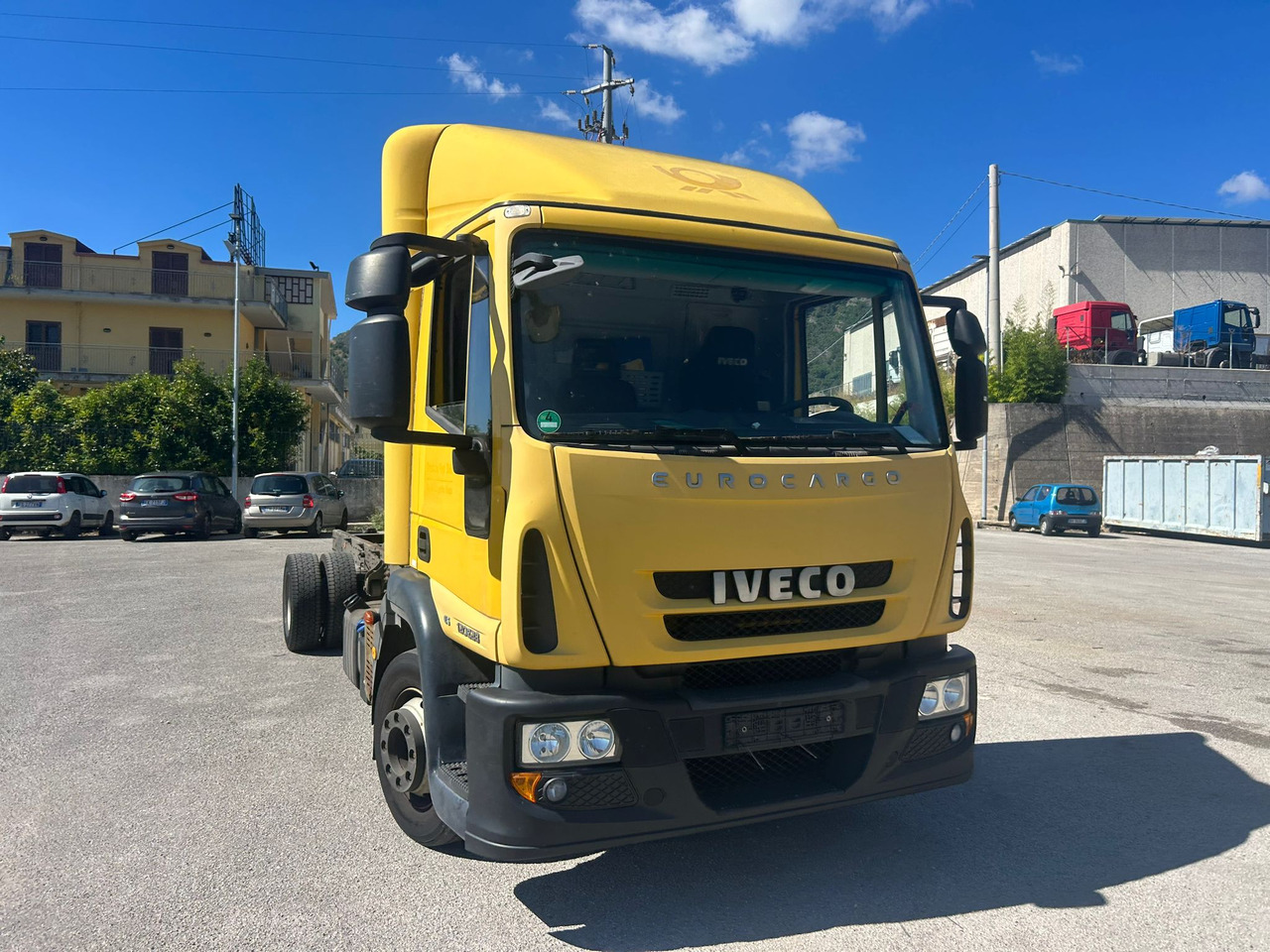 IVECO EUROCARGO 120E28P - Kravas automašīna ar slēgto virsbūvi: foto 3 IVECO EUROCARGO 120E28P - Kravas automašīna ar slēgto virsbūvi: foto 3
