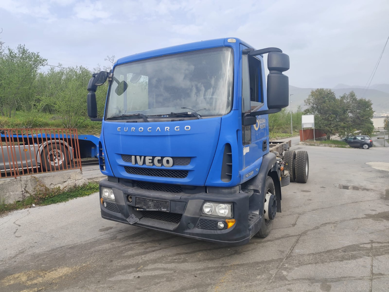 IVECO EUROCARGO 140E25 - Šasija kravas automašīna: foto 1 IVECO EUROCARGO 140E25 - Šasija kravas automašīna: foto 1