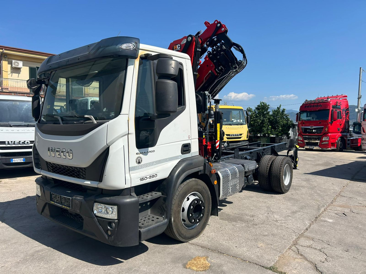 IVECO EUROCARGO 160-280 - Kravas auto ar manipulatoru: foto 1 IVECO EUROCARGO 160-280 - Kravas auto ar manipulatoru: foto 1