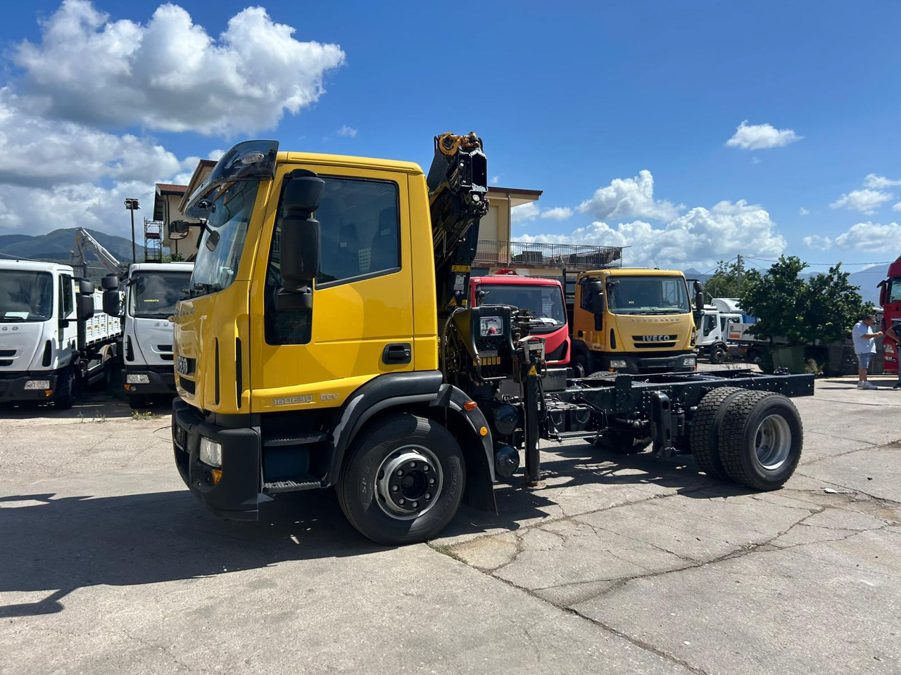 IVECO EUROCARGO 160E30 - Kravas auto ar manipulatoru: foto 5 IVECO EUROCARGO 160E30 - Kravas auto ar manipulatoru: foto 5