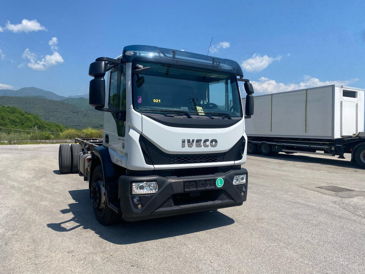 Šasija kravas automašīna IVECO EUROCARGO 180-320: foto 9