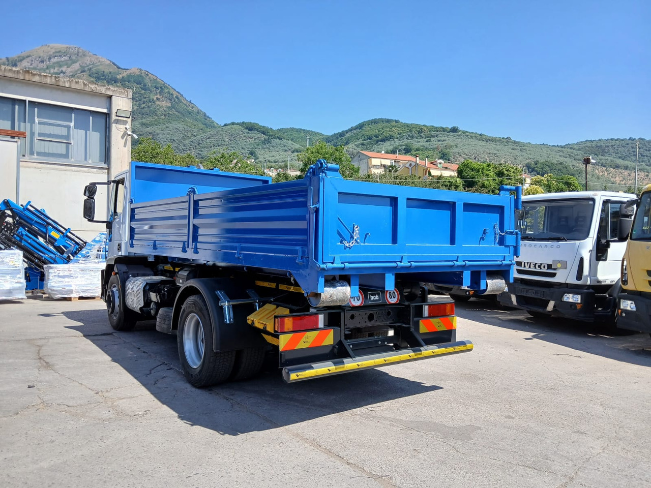 Pacēlājs ar āķi IVECO EUROCARGO 190EL25: foto 25