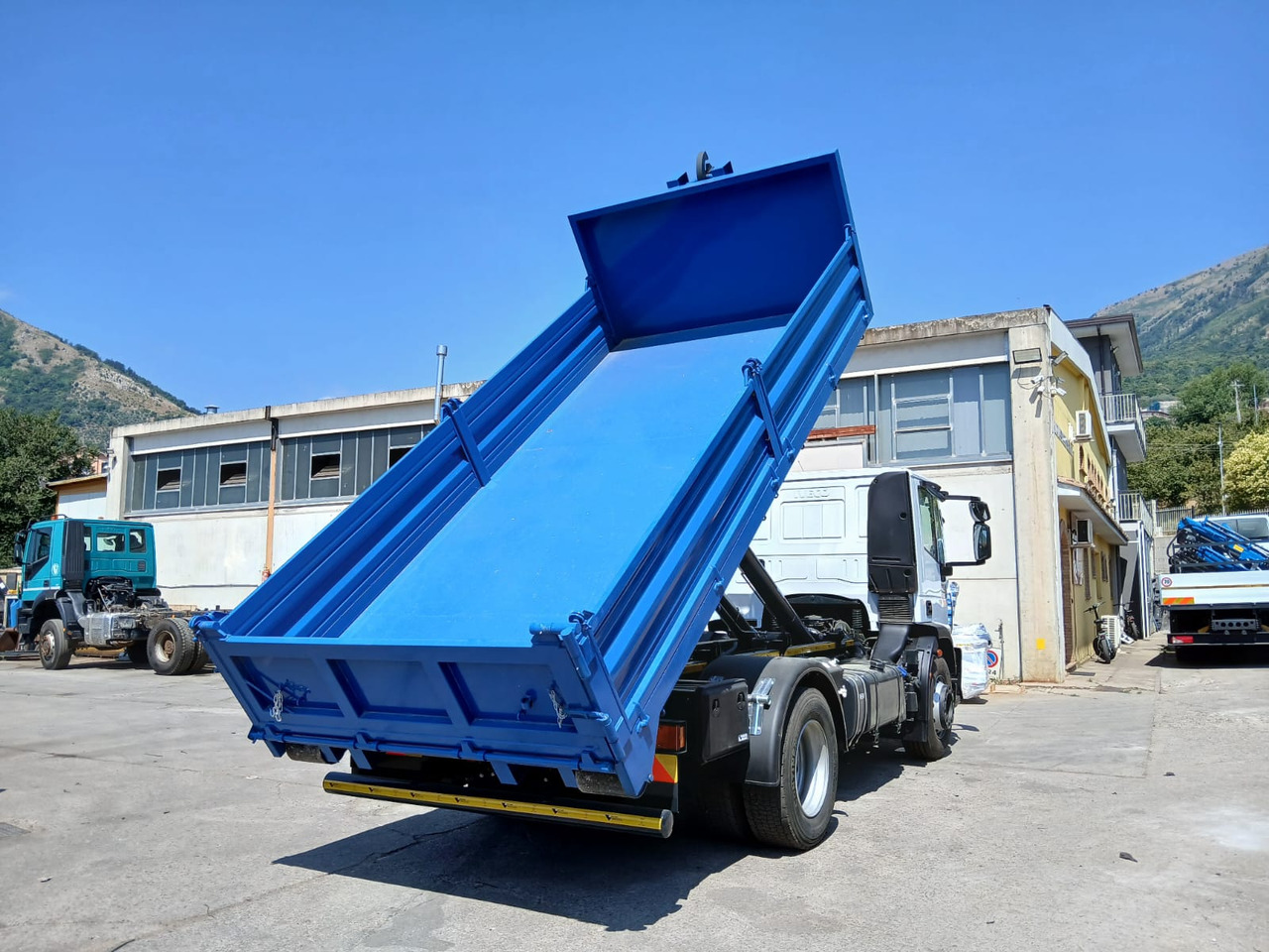 Pacēlājs ar āķi IVECO EUROCARGO 190EL25: foto 12