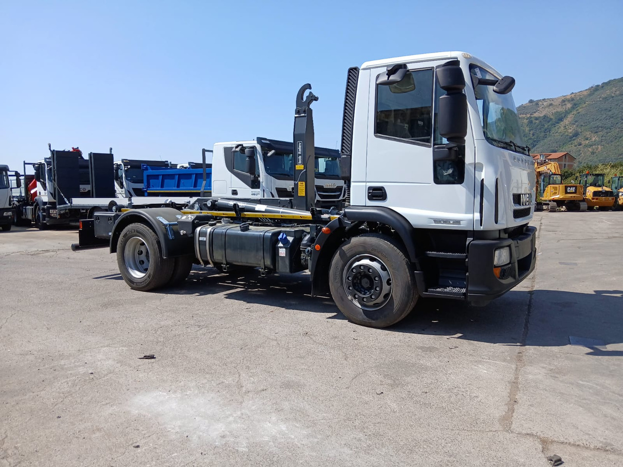 Pacēlājs ar āķi IVECO EUROCARGO 190EL25: foto 41