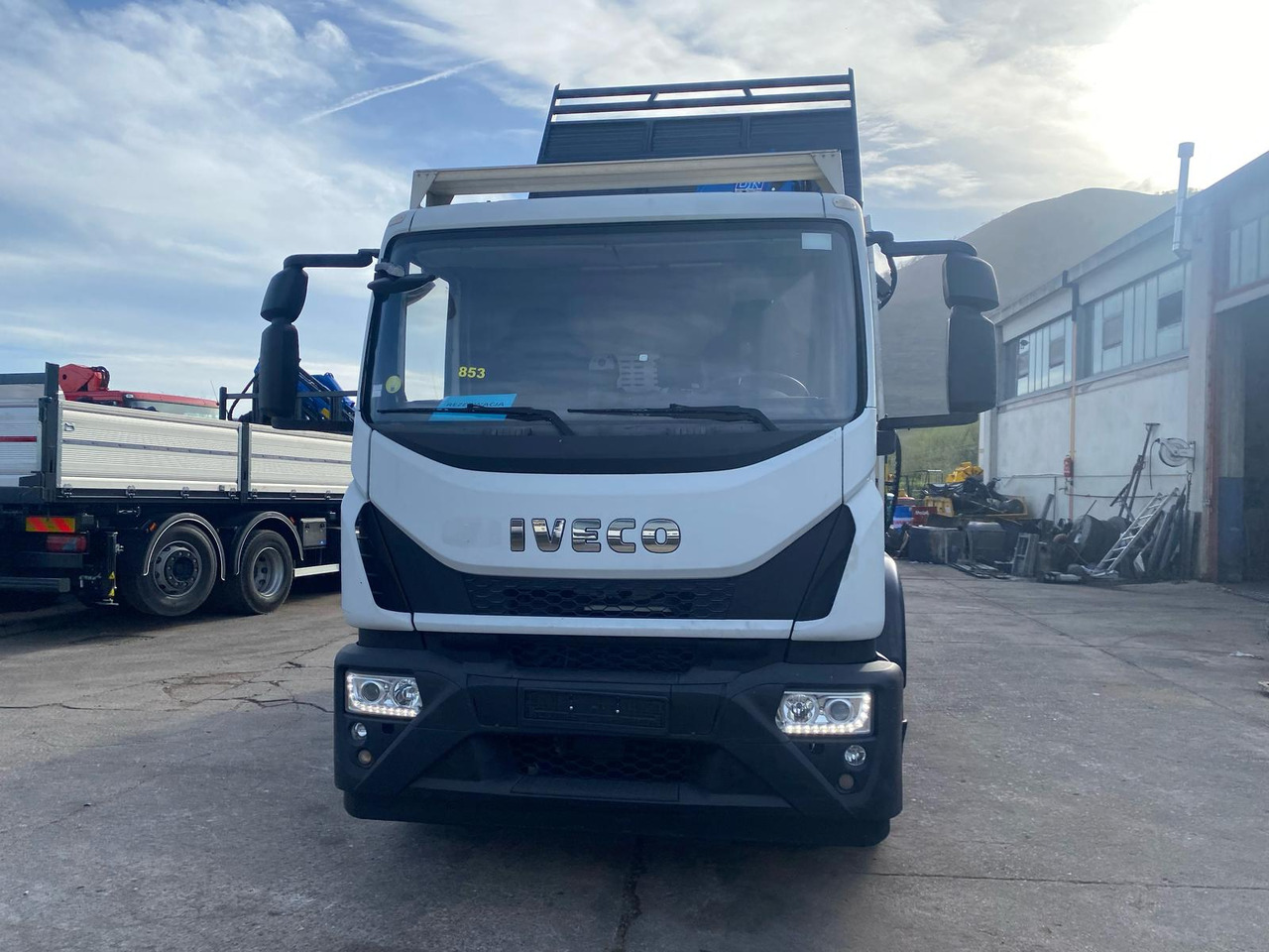 Kravas auto ar manipulatoru IVECO EUROCARGO 190EL28: foto 18
