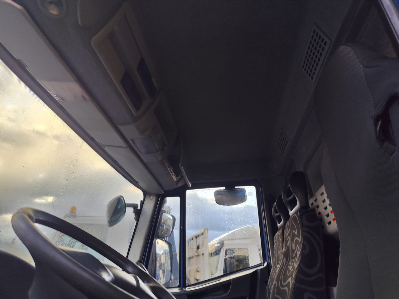 IVECO EUROCARGO 190EL28 - Šasija kravas automašīna: foto 5 IVECO EUROCARGO 190EL28 - Šasija kravas automašīna: foto 5