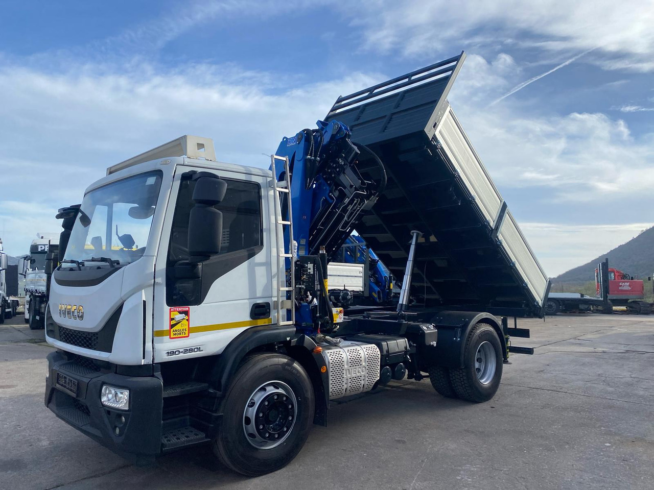 Kravas auto ar manipulatoru IVECO EUROCARGO 190EL28: foto 16