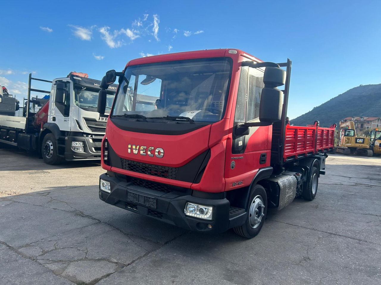 IVECO EUROCARGO 80-190 - Kravas automašīna pašizgāzējs: foto 4 IVECO EUROCARGO 80-190 - Kravas automašīna pašizgāzējs: foto 4