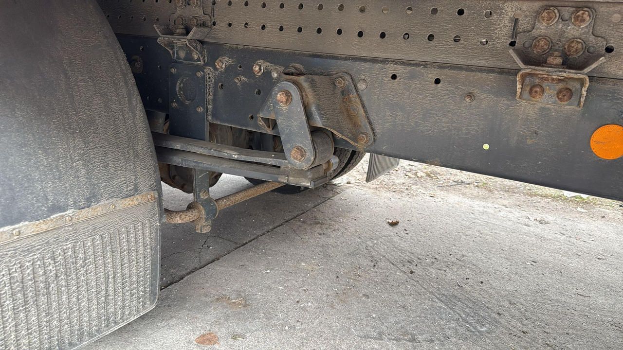 IVECO EUROCARGO 80-190 - Šasija kravas automašīna: foto 2 IVECO EUROCARGO 80-190 - Šasija kravas automašīna: foto 2