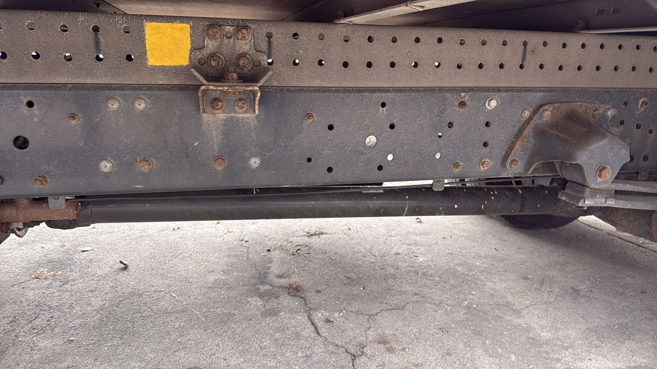 IVECO EUROCARGO 80-190 - Šasija kravas automašīna: foto 3 IVECO EUROCARGO 80-190 - Šasija kravas automašīna: foto 3