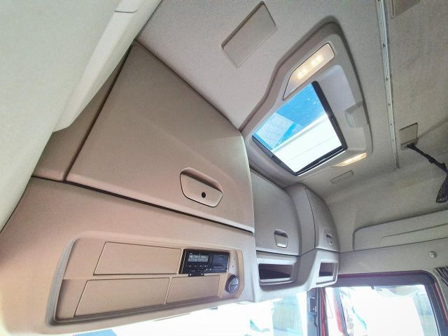 IVECO S-WAY AS260S48 Y - Šasija kravas automašīna: foto 2 IVECO S-WAY AS260S48 Y - Šasija kravas automašīna: foto 2