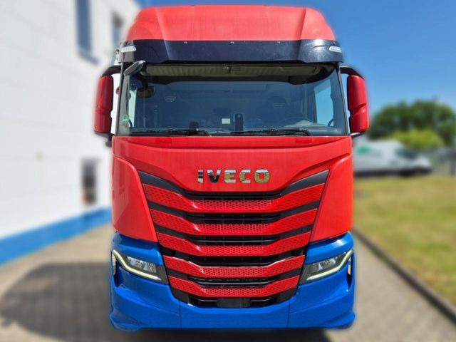 IVECO S-WAY AS260S48 Y - Šasija kravas automašīna: foto 4 IVECO S-WAY AS260S48 Y - Šasija kravas automašīna: foto 4