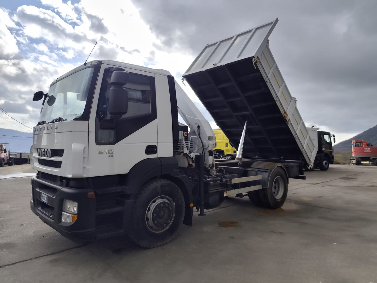 Kravas auto ar manipulatoru IVECO STRALIS AD 190S31P: foto 18