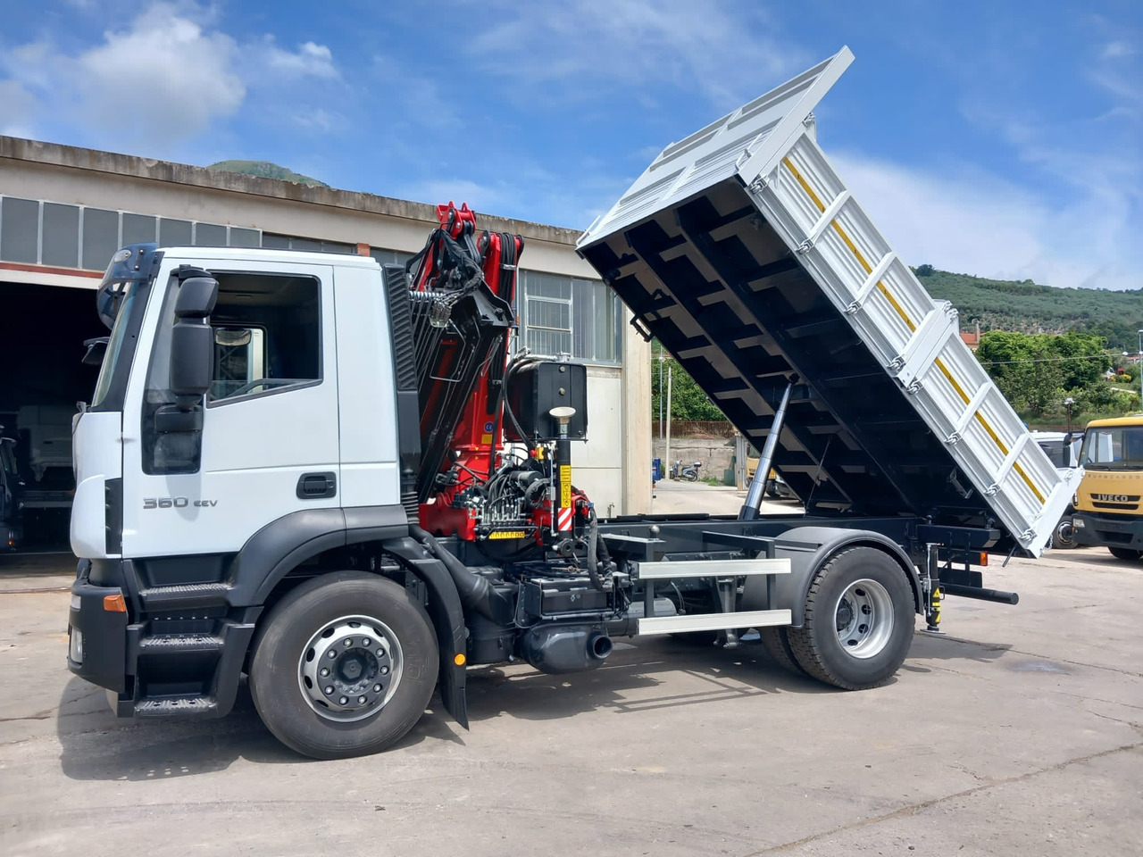 Kravas auto ar manipulatoru IVECO STRALIS AD 190S36: foto 20