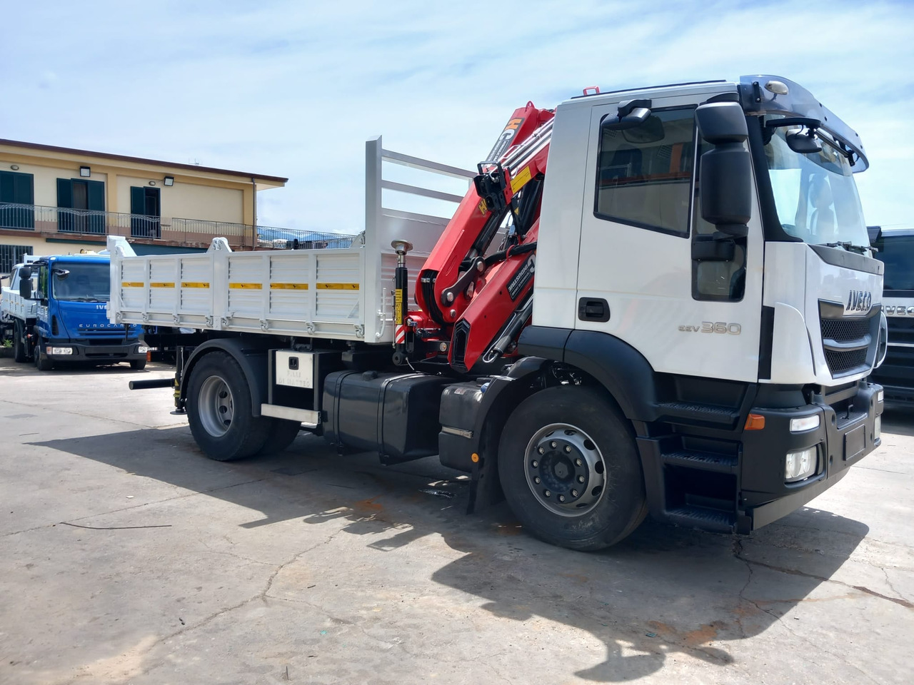 Kravas auto ar manipulatoru IVECO STRALIS AD 190S36: foto 39