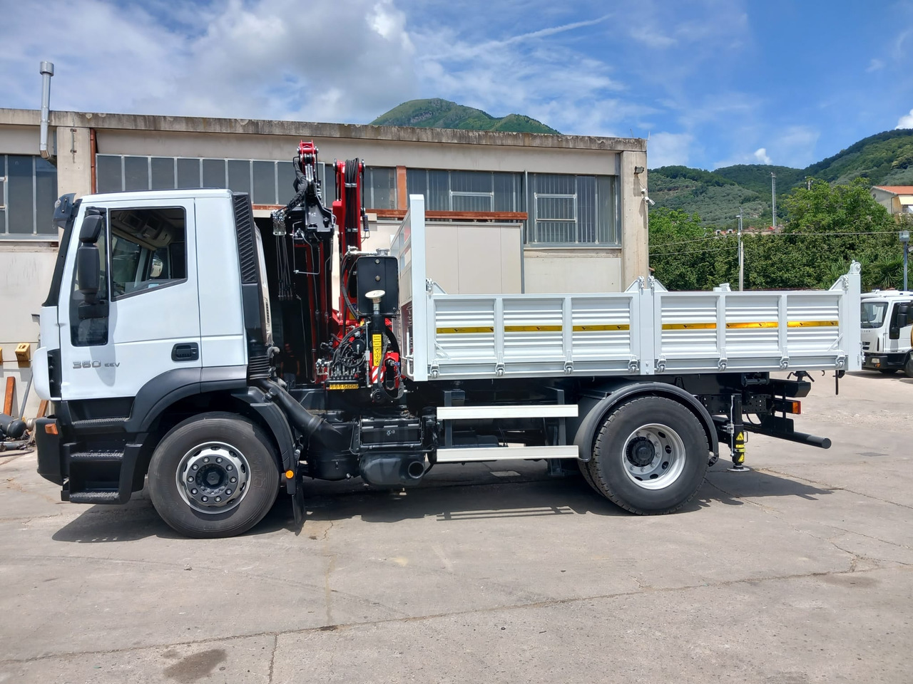 Kravas auto ar manipulatoru IVECO STRALIS AD 190S36: foto 24