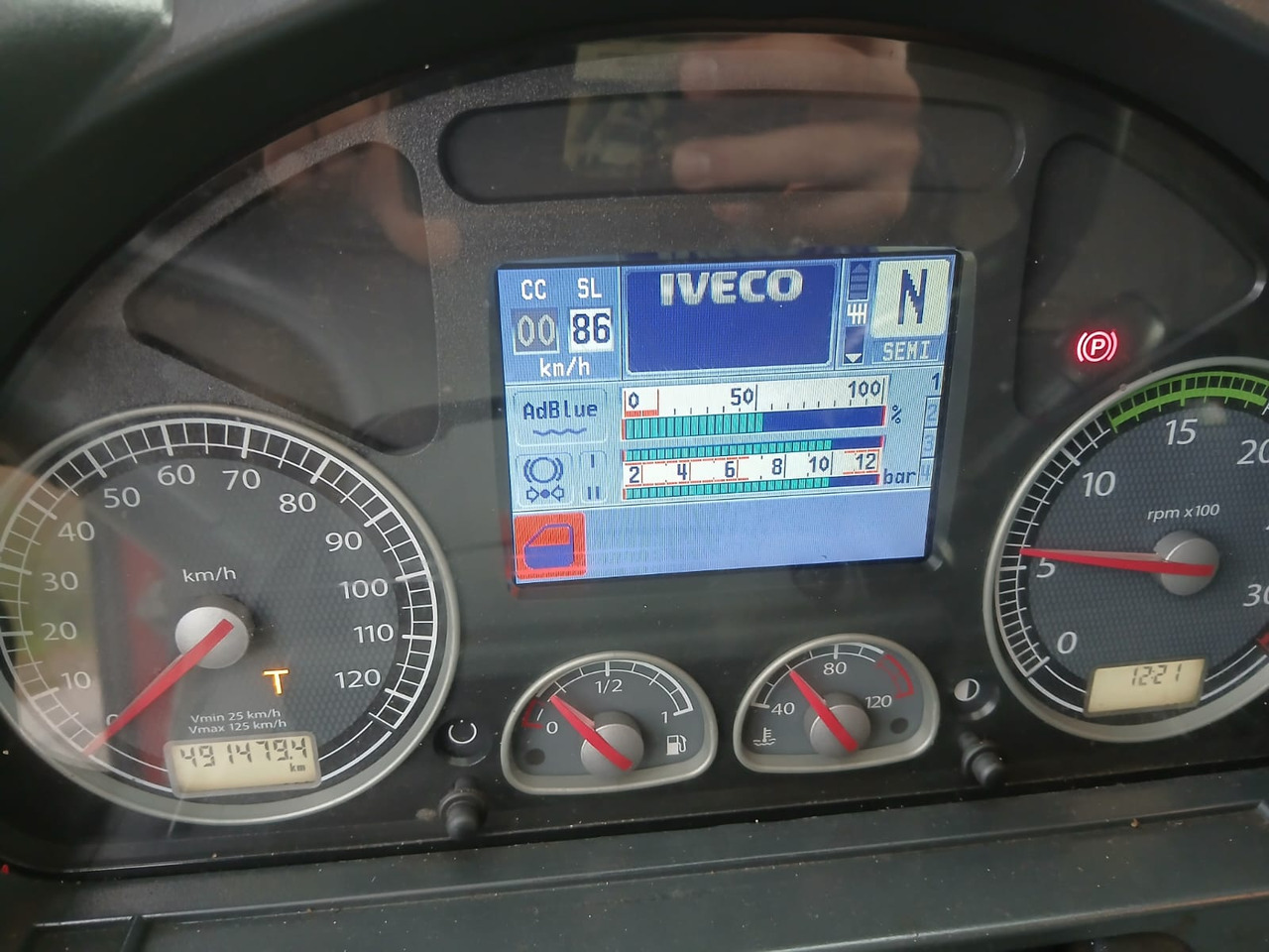 IVECO STRALIS AD 260S31 - Šasija kravas automašīna: foto 2 IVECO STRALIS AD 260S31 - Šasija kravas automašīna: foto 2