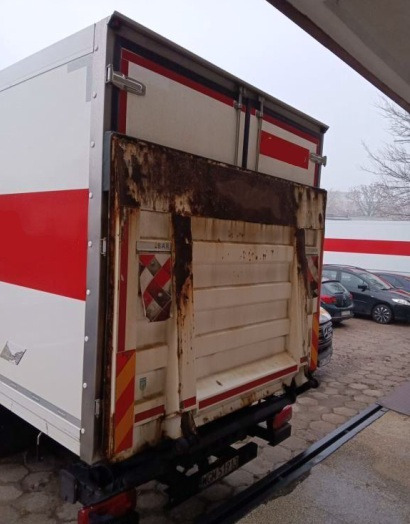 IVECO STRALIS AD 260S31 XP - Kravas automašīna ar slēgto virsbūvi: foto 4 IVECO STRALIS AD 260S31 XP - Kravas automašīna ar slēgto virsbūvi: foto 4