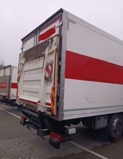 IVECO STRALIS AD 260S31 XP - Kravas automašīna ar slēgto virsbūvi: foto 4 IVECO STRALIS AD 260S31 XP - Kravas automašīna ar slēgto virsbūvi: foto 4